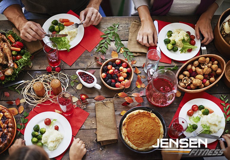 Stick To Your Weight Loss Goals With These 4 Holiday Eating Tips