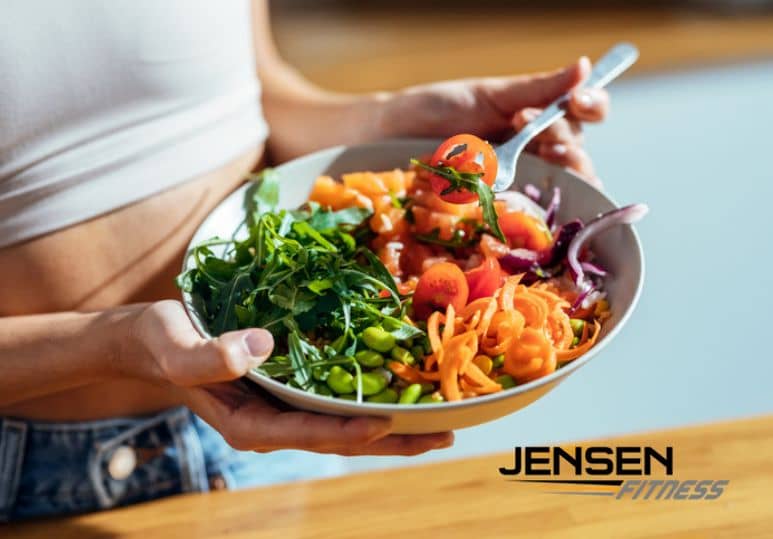 Understanding the Difference Between a Nutrition Coach and a Dietitian